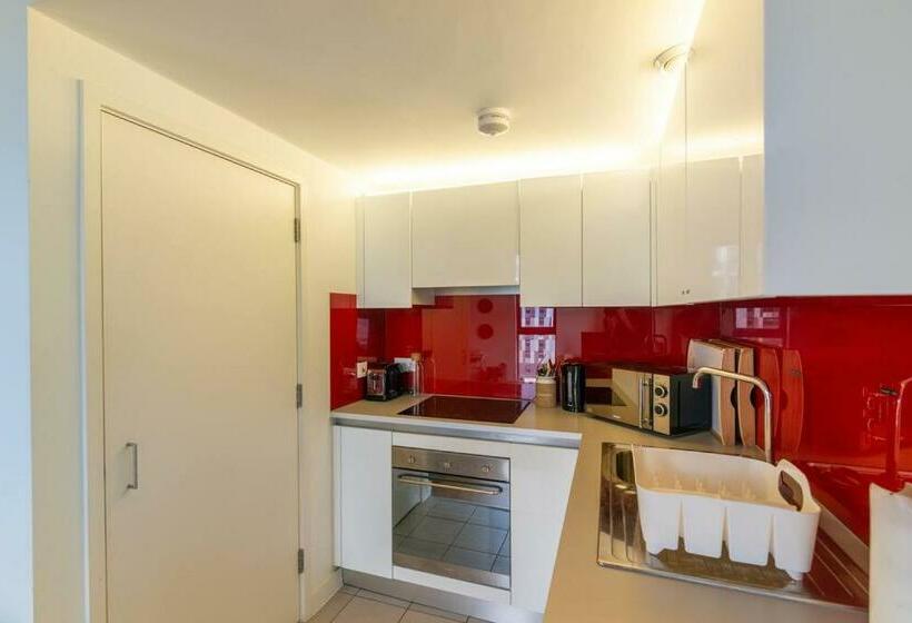 Beautiful Canal Facing Apartment