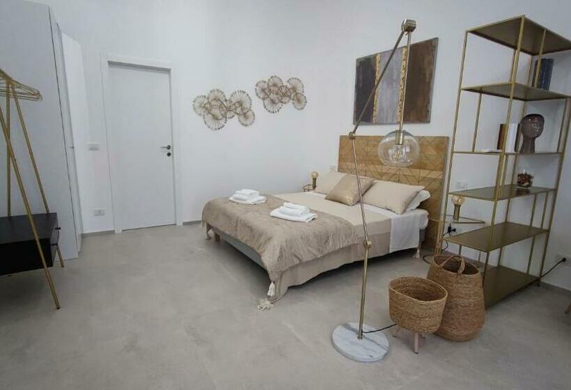 Dimore Gilas Suite Golden