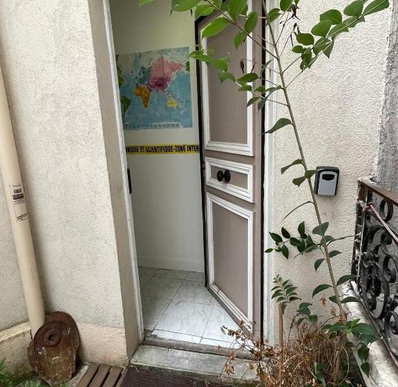 Maisonnette En Duplex 25 M2, Pantin Porte De Paris