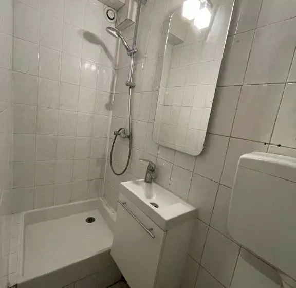 Maisonnette En Duplex 25 M2, Pantin Porte De Paris