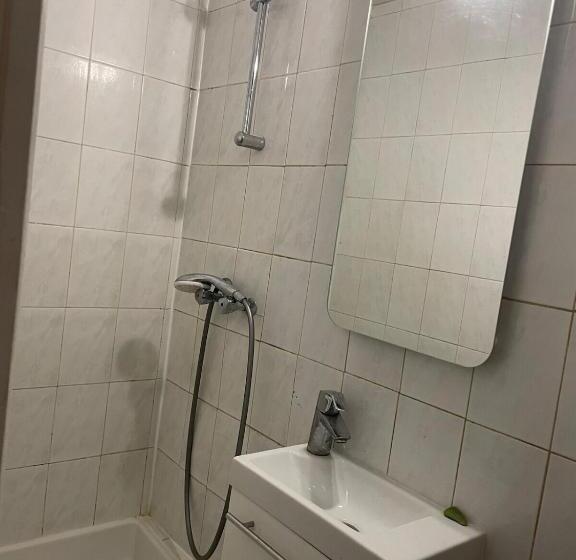 Maisonnette En Duplex 25 M2, Pantin Porte De Paris