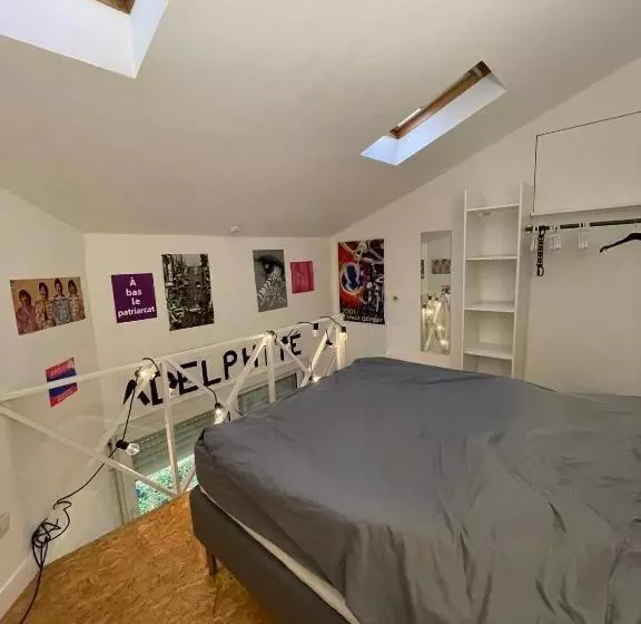 Maisonnette En Duplex 25 M2, Pantin Porte De Paris