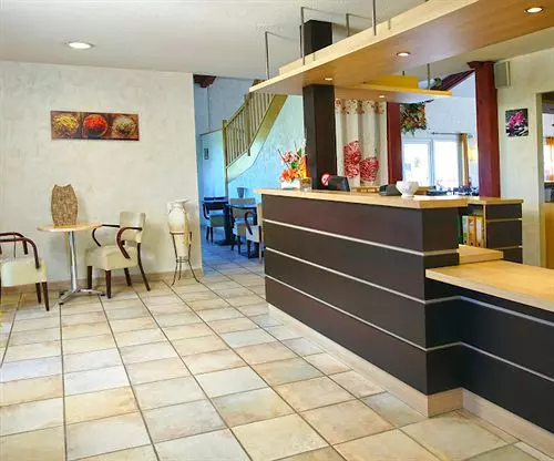 Отель Couett  Saint Jean D Angély