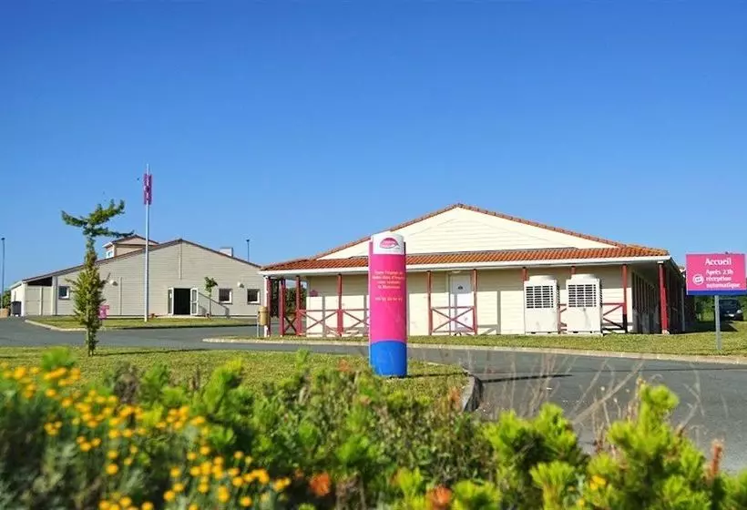 Отель Couett  Saint Jean D Angély