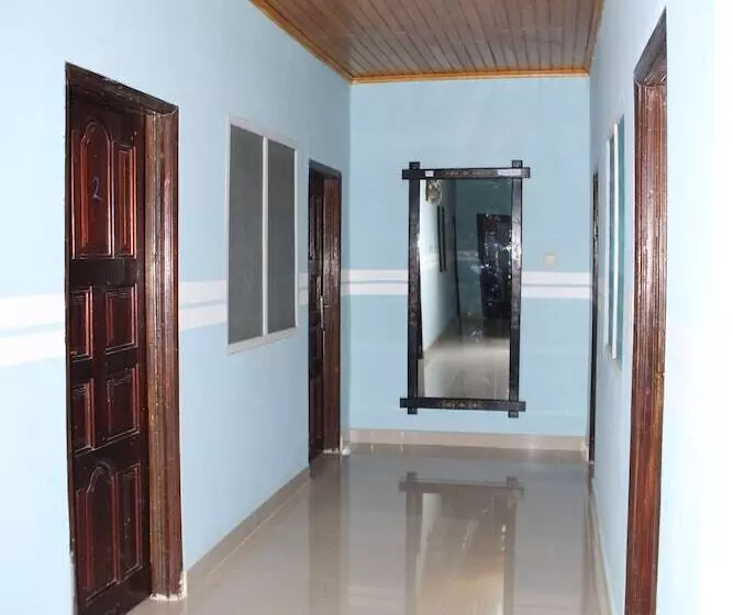 בית מלון כפרי Adinkra Lodge