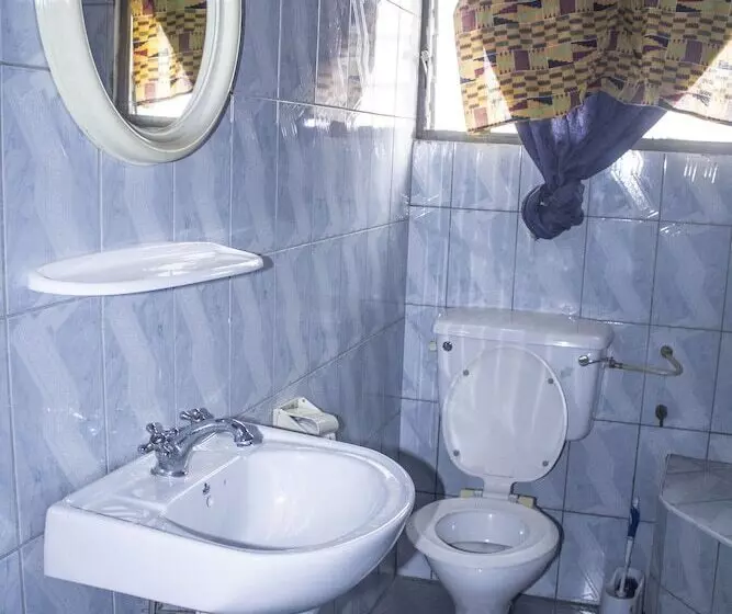 בית מלון כפרי Adinkra Lodge