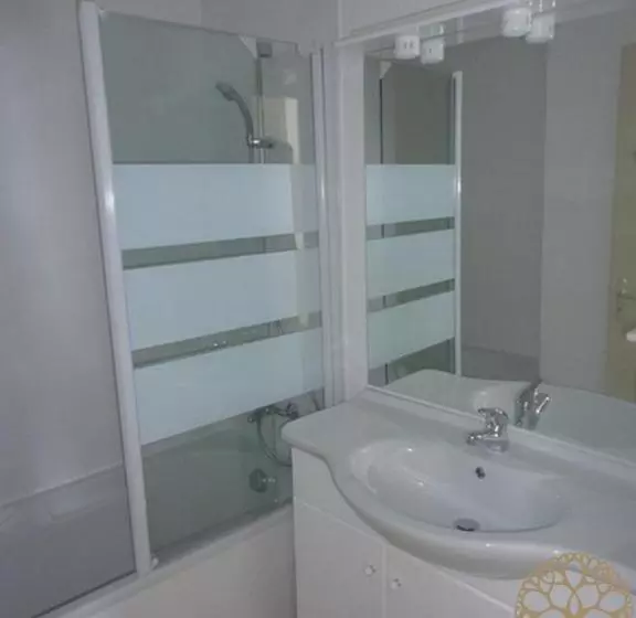 בית מלון כפרי Adonis Valberg