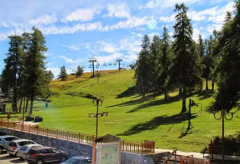 בית מלון כפרי Adonis Valberg