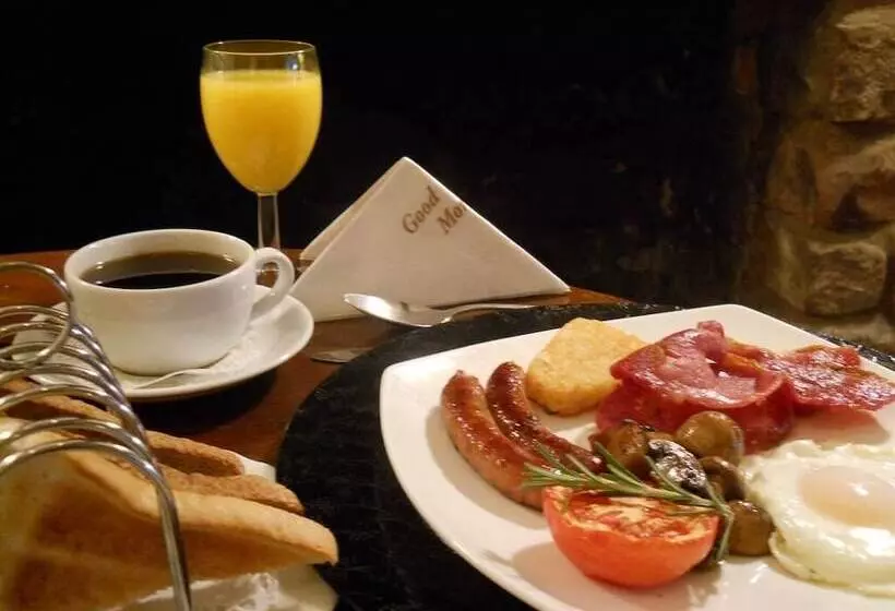 호텔 Castle Lodge Wilton