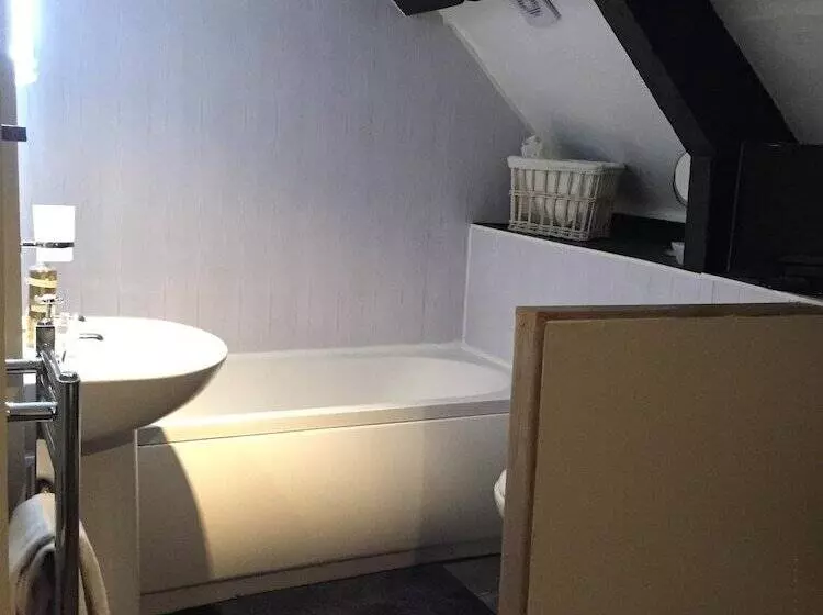 호텔 Castle Lodge Wilton