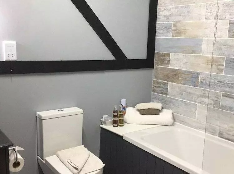 호텔 Castle Lodge Wilton