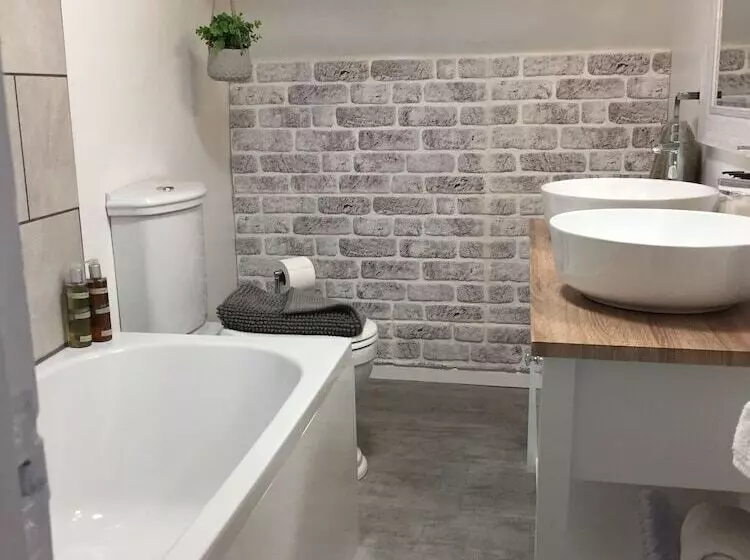 호텔 Castle Lodge Wilton