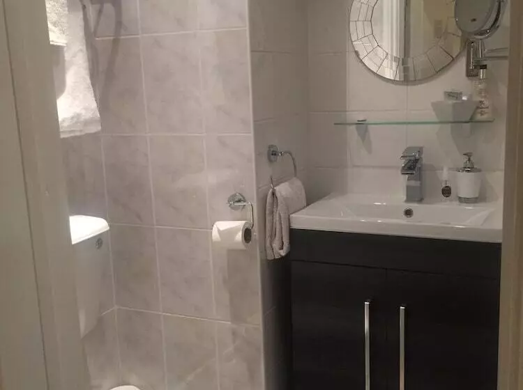 호텔 Castle Lodge Wilton