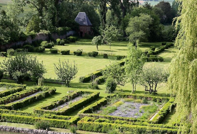 فندق Chateau De Quesmy