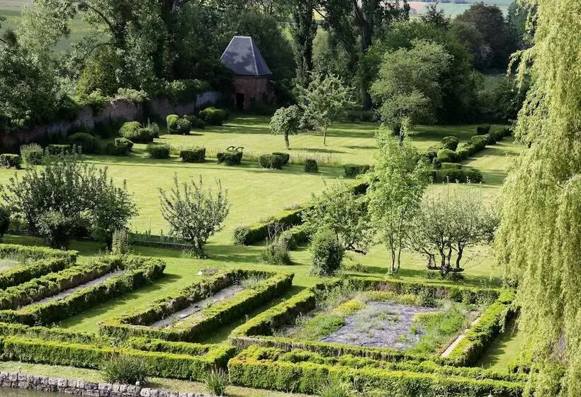 ホテル Chateau De Quesmy