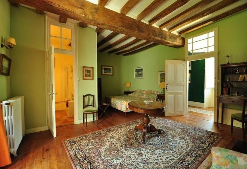 فندق Chateau Du Plessis  Anjou