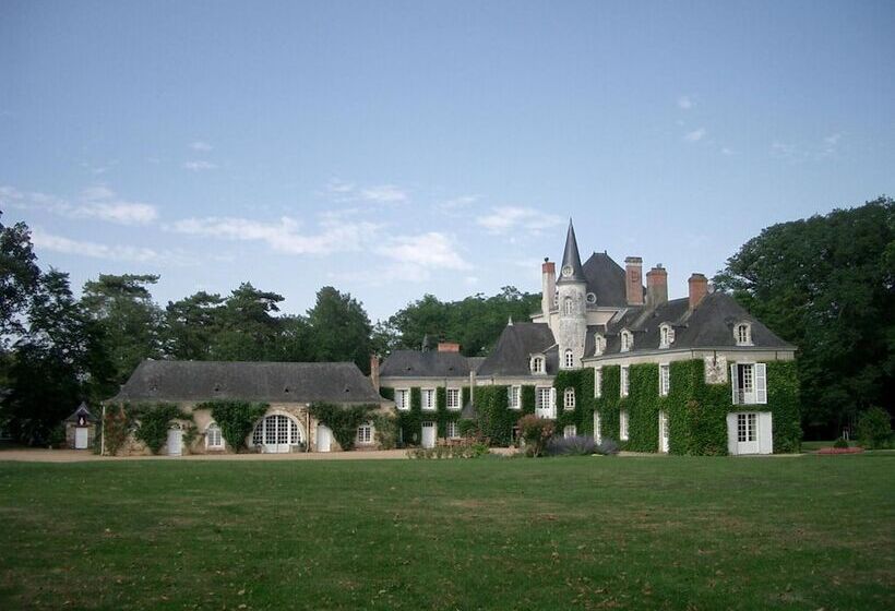 فندق Chateau Du Plessis  Anjou