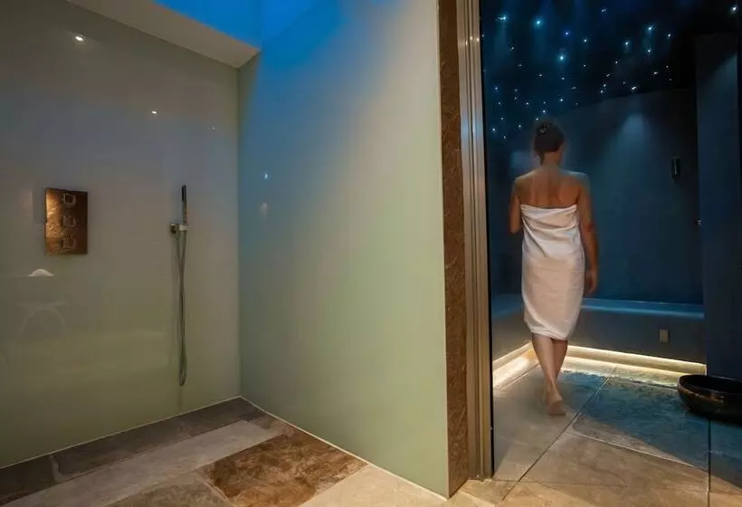 호텔 Château De Siran Hôtel & Spa