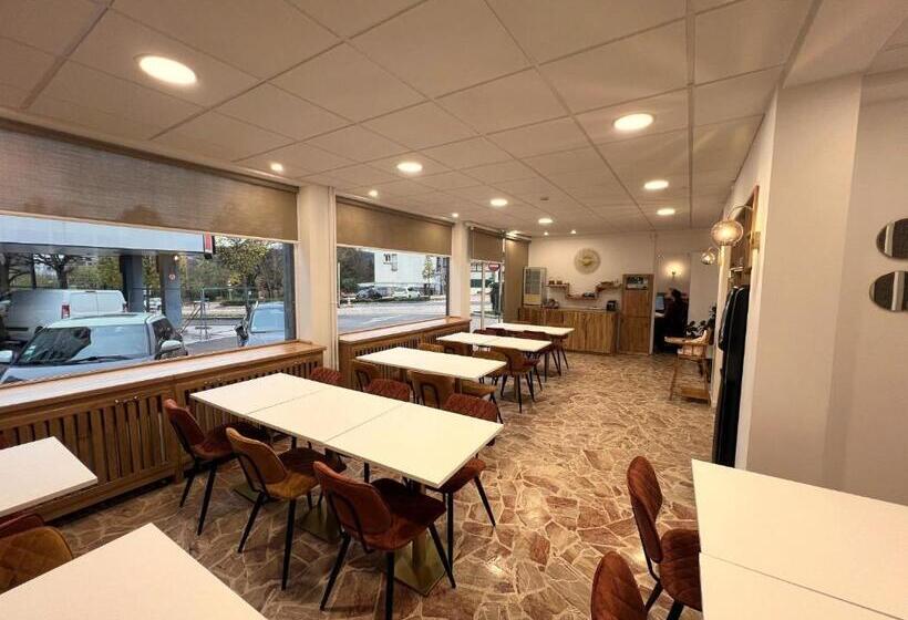 فندق Contact Hôtel Foch