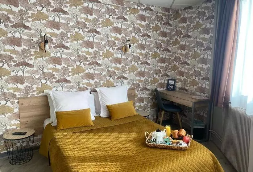 هتل Contact Hôtel Foch