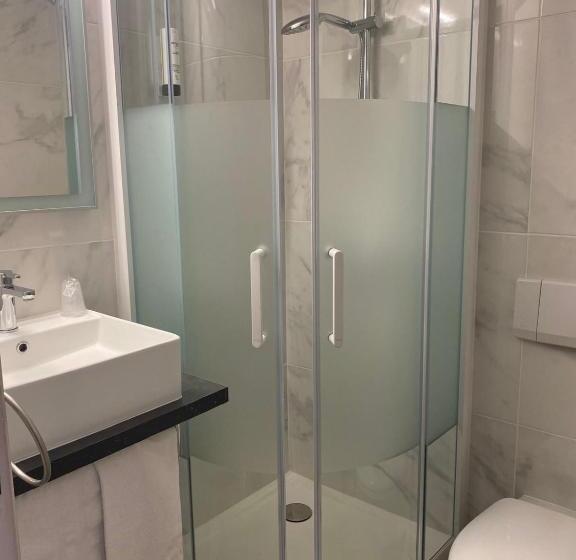 فندق Contact Hôtel Foch