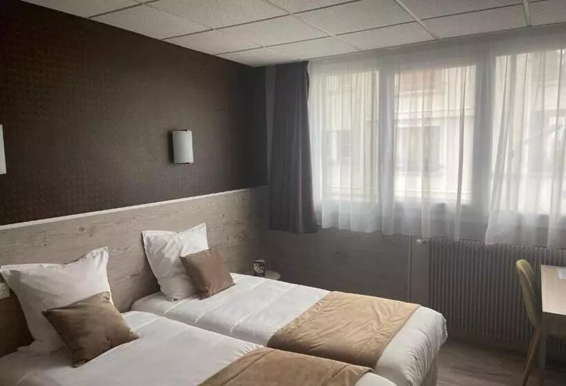 هتل Contact Hôtel Foch