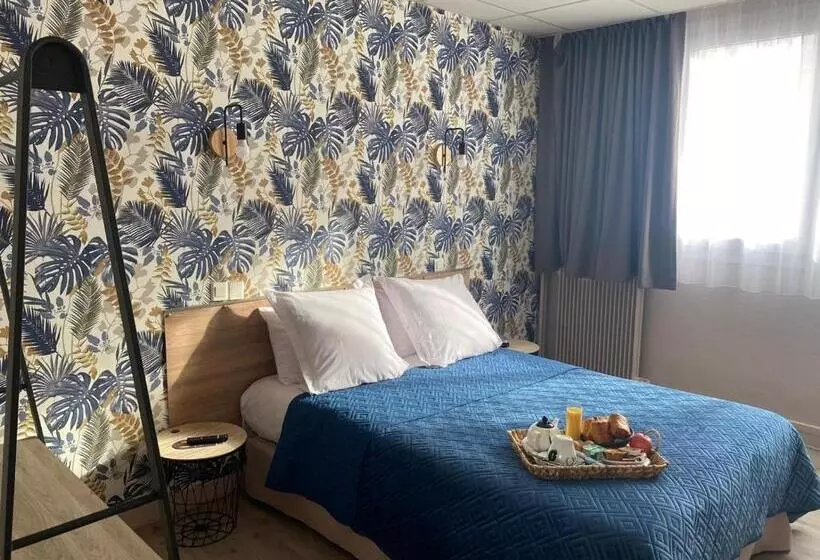 هتل Contact Hôtel Foch