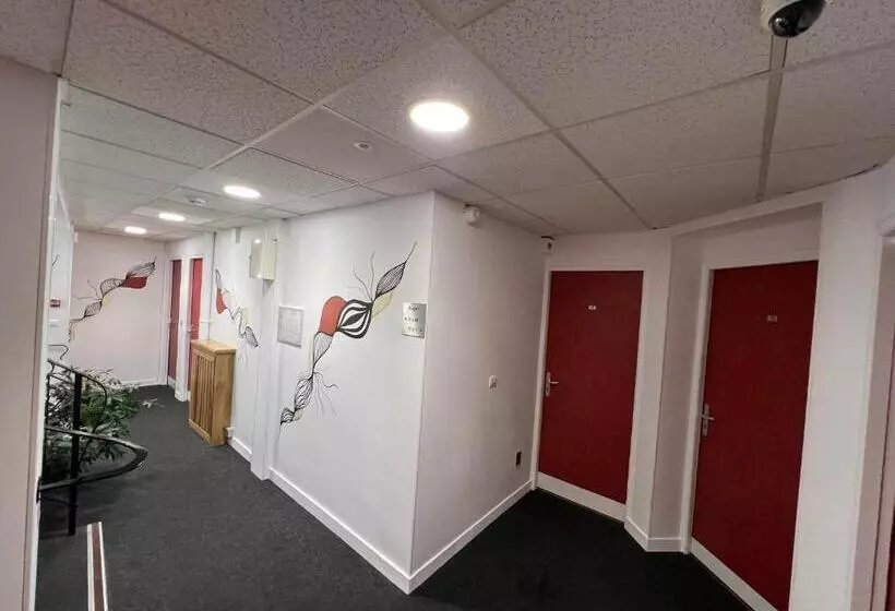 هتل Contact Hôtel Foch