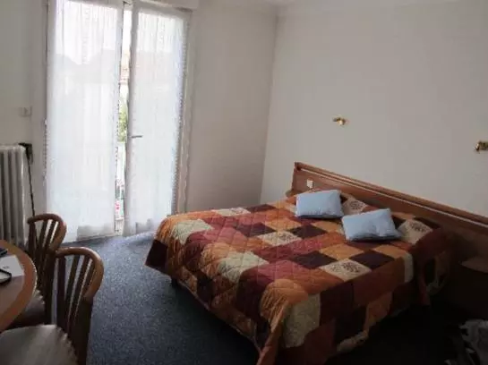 酒店 De La Gare Logis