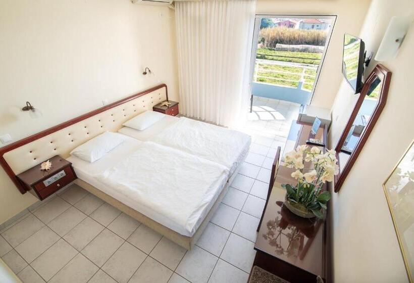 בית מלון כפרי Dionisos