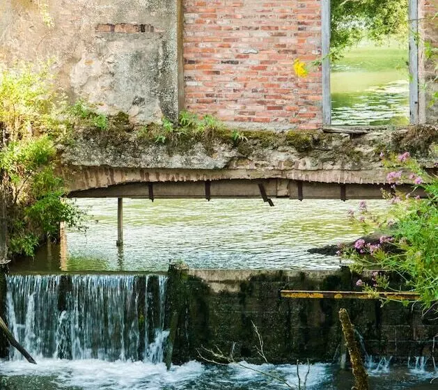 Hotel Domaine De La Courbe Hôtel & Spa