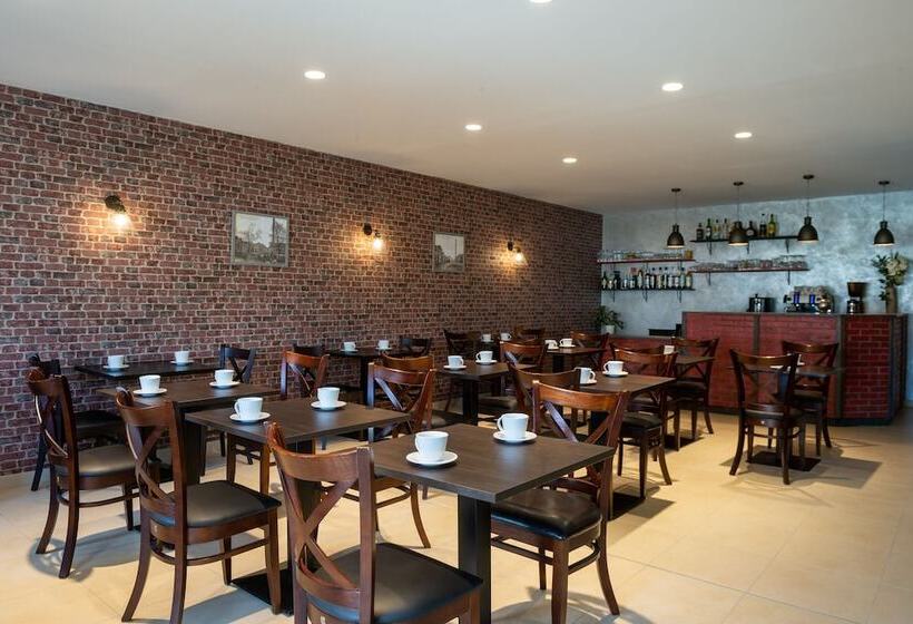 בית מלון כפרי Domaine De La Courbe Hôtel & Spa