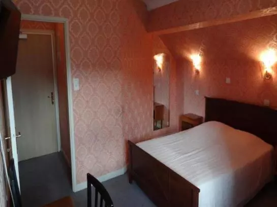 هتل Hôtel Du Centre Bien Etre