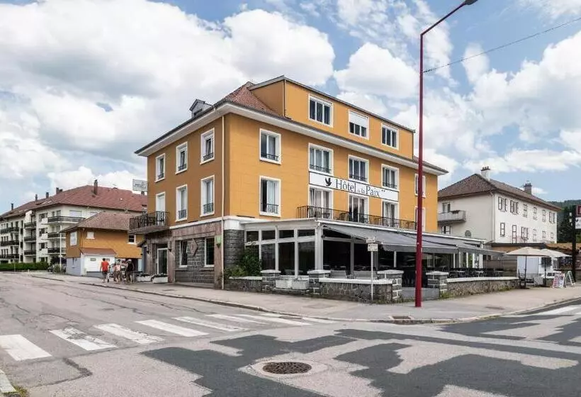 هتل Hôtel De La Paix