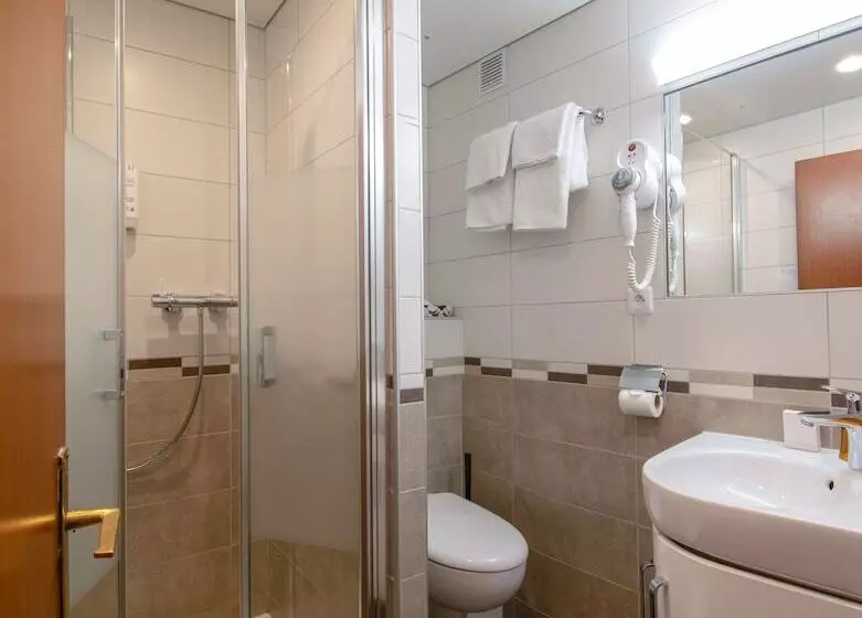 בית מלון כפרי Hôtel Restaurant Le Lac