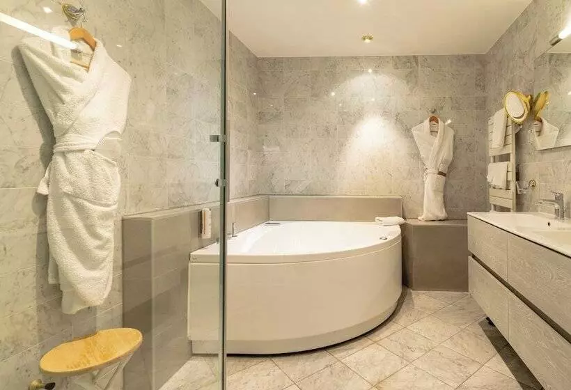 בית מלון כפרי Hôtel Restaurant Le Lac