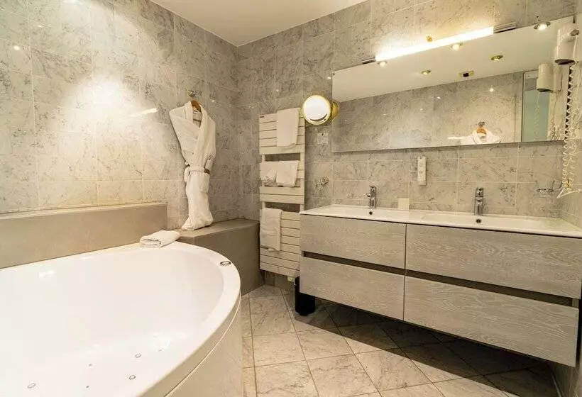 בית מלון כפרי Hôtel Restaurant Le Lac