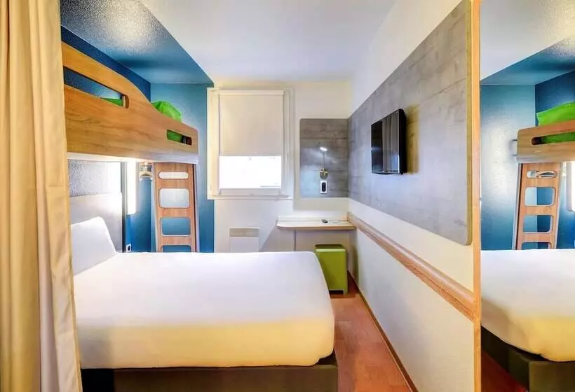 Отель Ibis Budget Rueil Malmaison