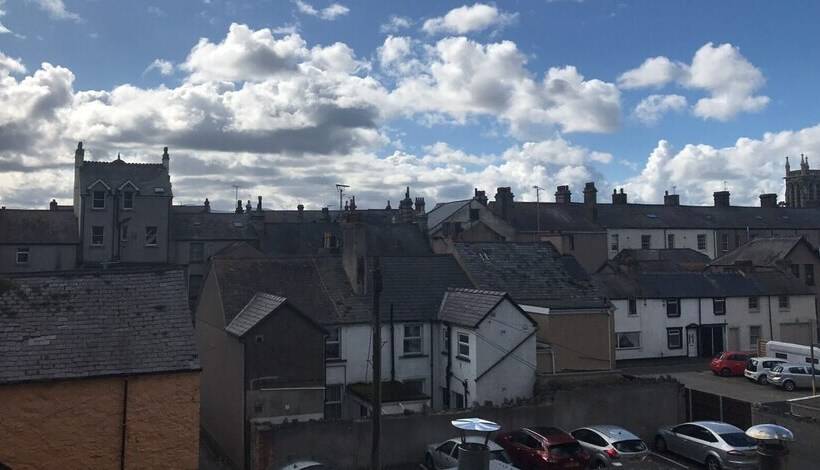 Iris Hotel Llandudno