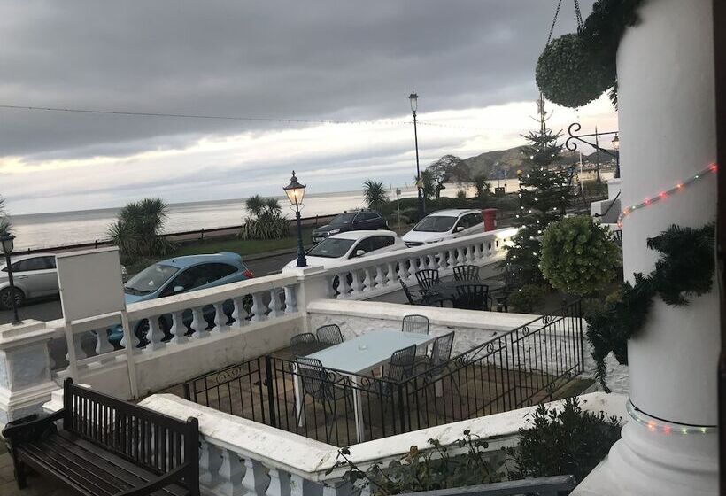 Iris Hotel Llandudno