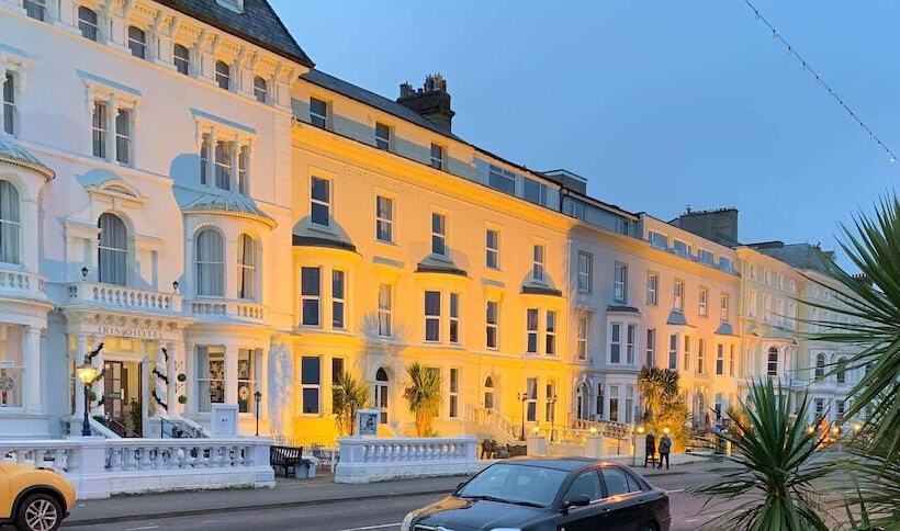 Iris Hotel Llandudno