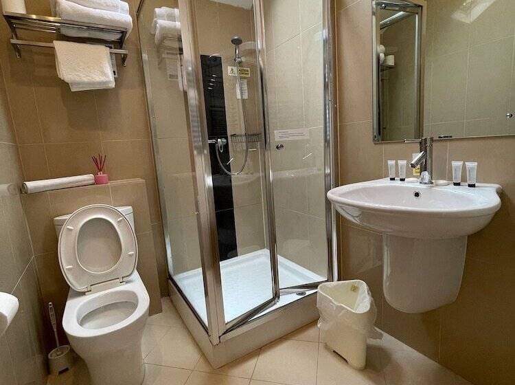 Iris Hotel Llandudno