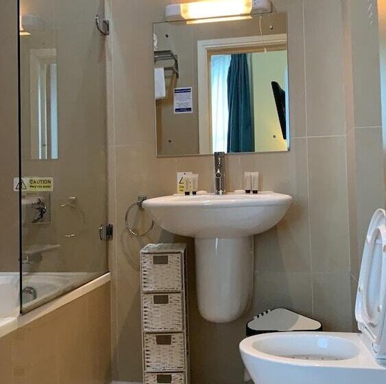 Iris Hotel Llandudno