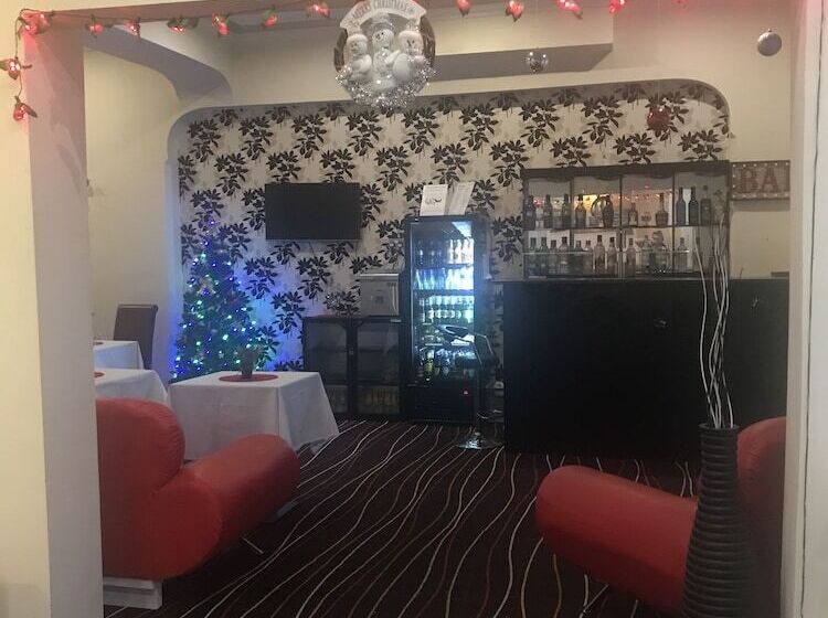 Iris Hotel Llandudno