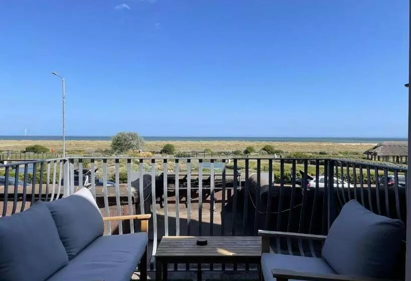 هتل Knights Court