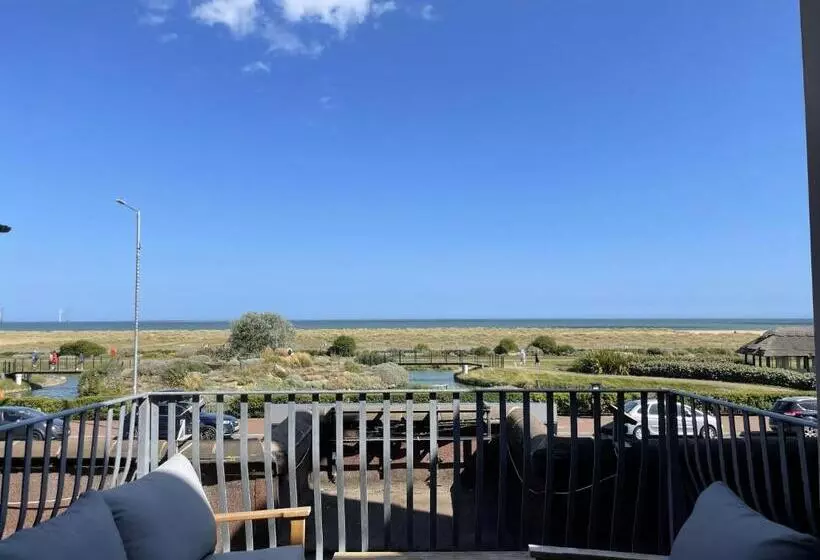 هتل Knights Court