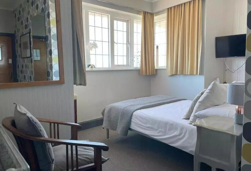 هتل Knights Court