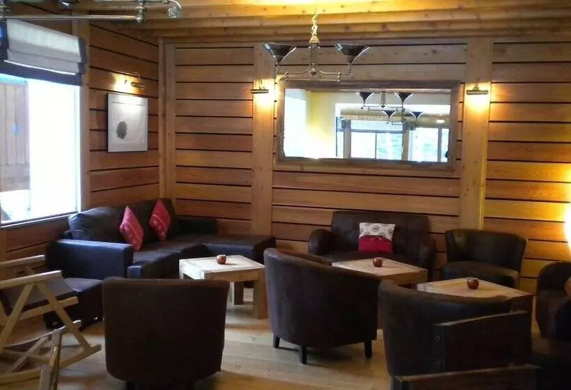 호텔 Auberge De La Croix Perrin