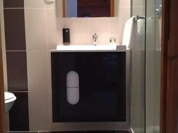 호텔 Auberge De La Croix Perrin