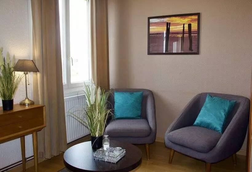 ホテル La Maison Blanche